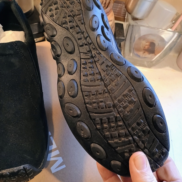 Merrell Men's Black Slip-On Shoes - Picture 7 of 7